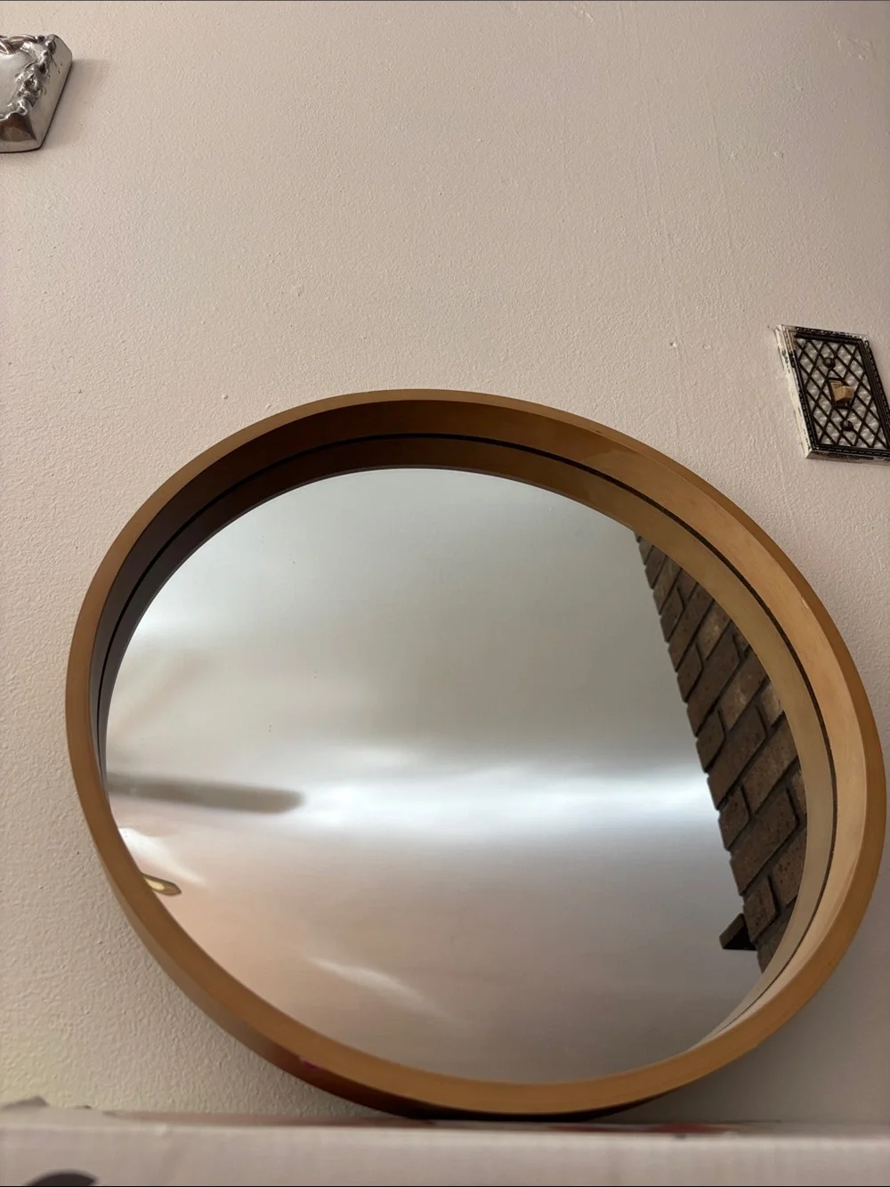 Round Wall Mirror - Home Wall Decor